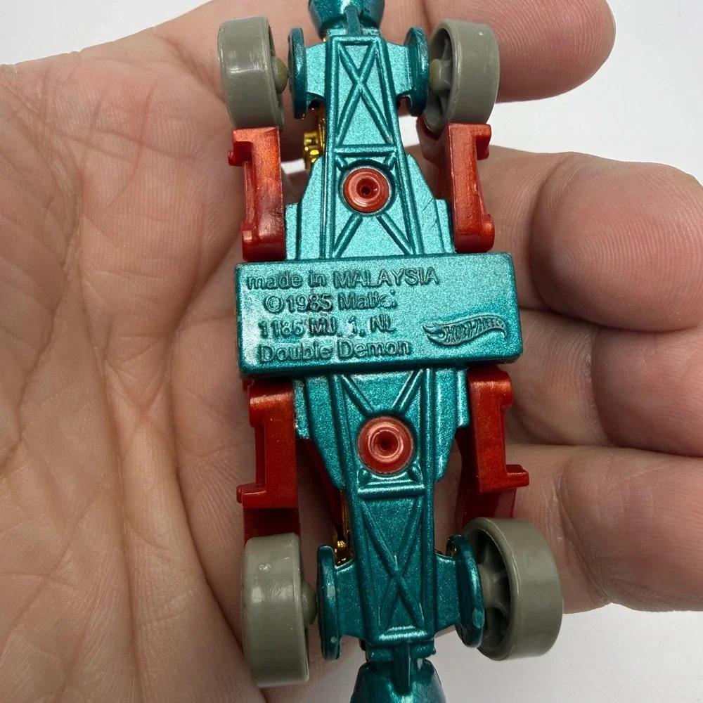 Hot Wheels Double Demon Red Teal Gold Dino Riders